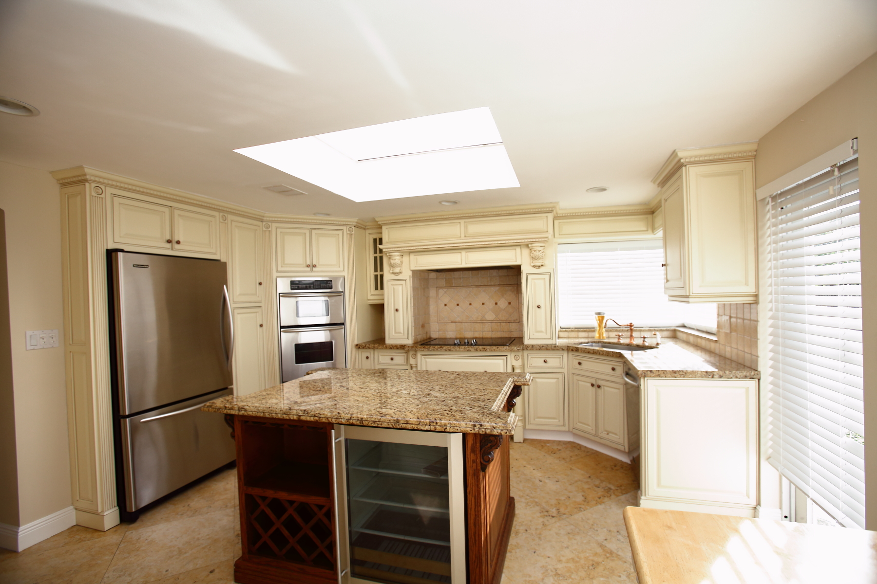 Old Mid-Century Modern Kitchen