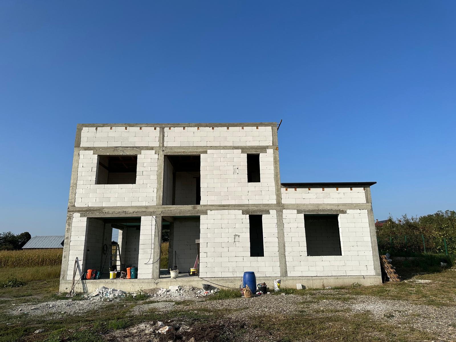 Old Contemporary House Exterior