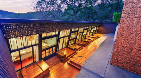 New Mid-Century Modern House Exterior