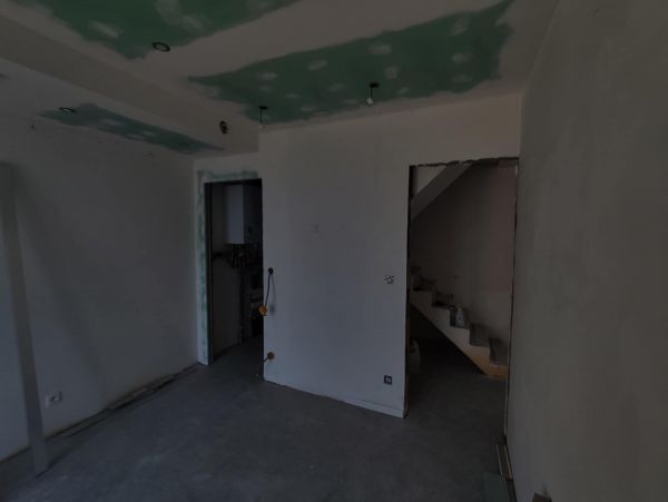 Old Coastal Bathroom